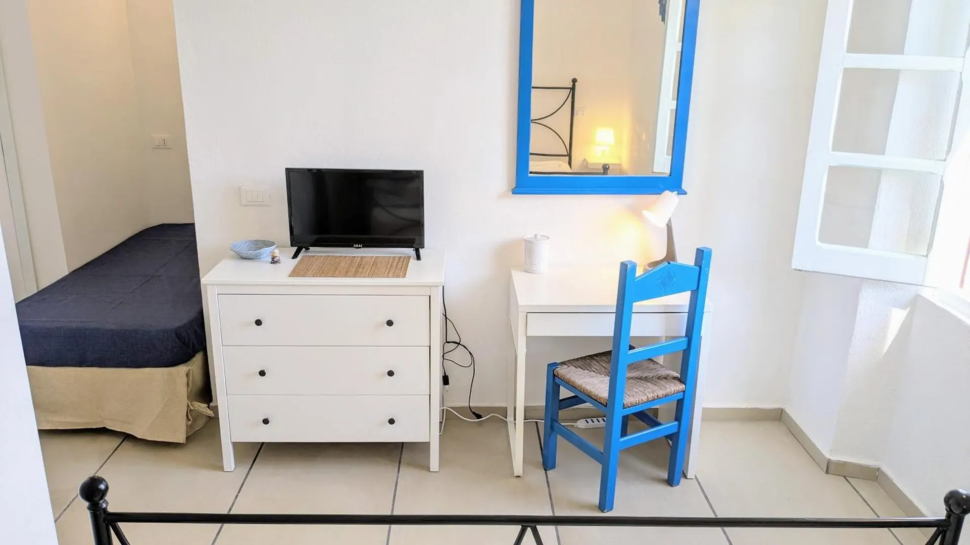 Villa Uliveto Rooms With Kitchen & Garden Πανσιόν Chia
