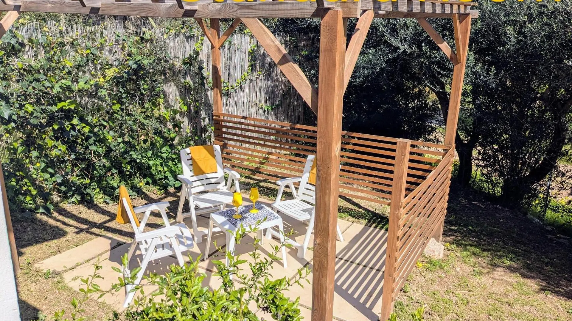 Πανσιόν Villa Uliveto Rooms With Kitchen & Garden Ιταλία