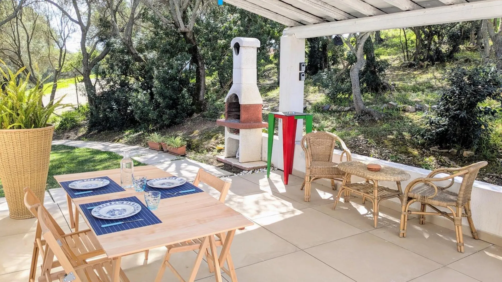 Villa Uliveto Rooms With Kitchen & Garden 0*, Chia